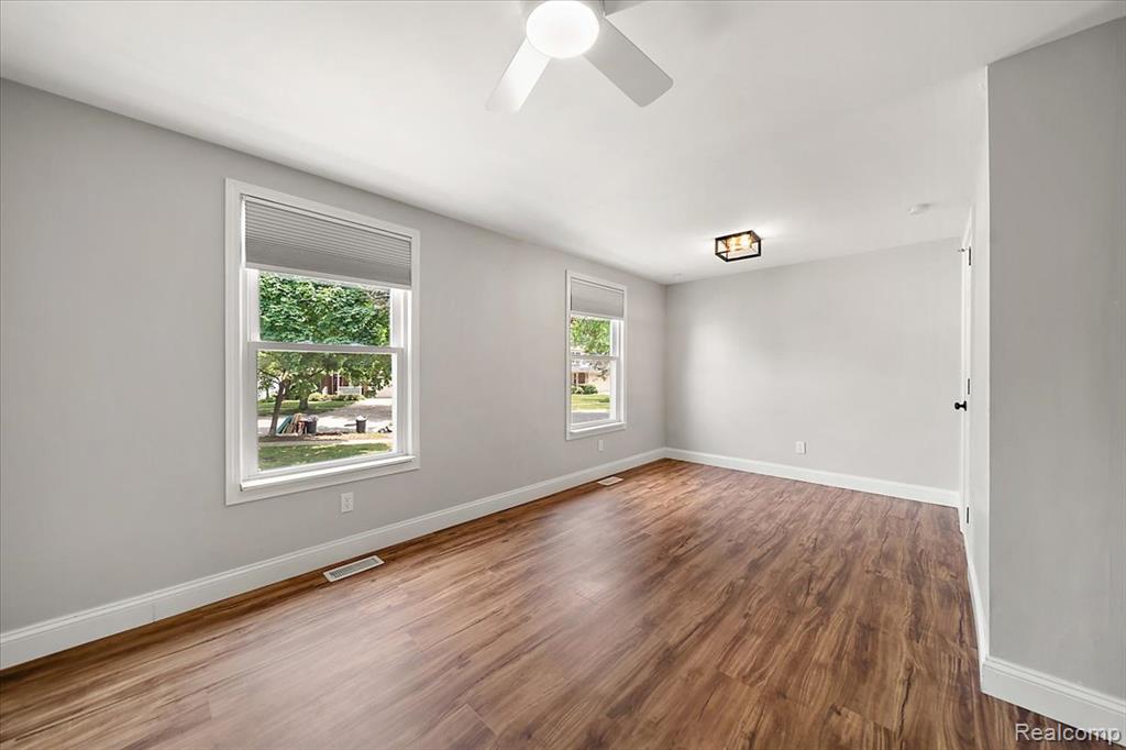 11169 Chestnut Drive, Plymouth, MI 48170 — Photo 12