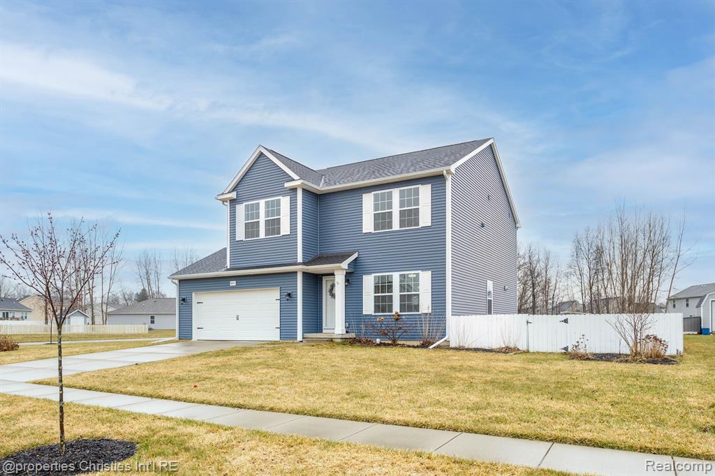 844 SADDLEBROOK Drive, Linden, MI 48451 — Photo 2
