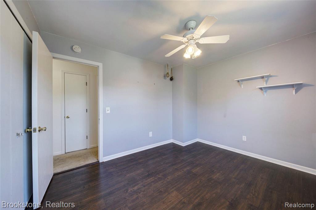 7849 Twins Drive, Waterford, MI 48329 — Photo 22