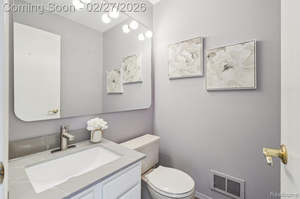 42845 Inverness Court, Northville, MI 48168 — Photo 20