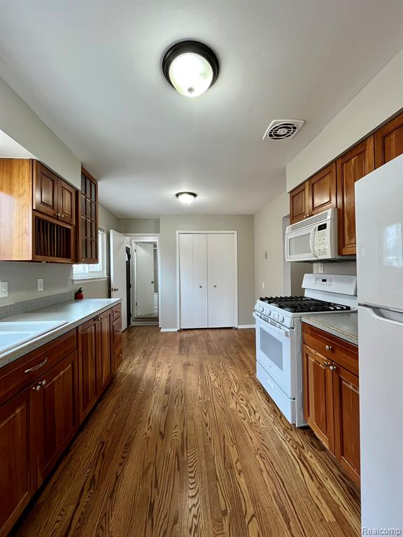 969 HARRISON Boulevard, Lincoln Park, MI 48146 — Photo 12