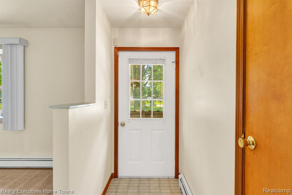 4415 Cambridge Drive, Port Huron, MI 48060 — Photo 4