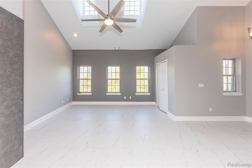 29242 W Glen Oaks, Farmington Hills, MI 48334 — Photo 7