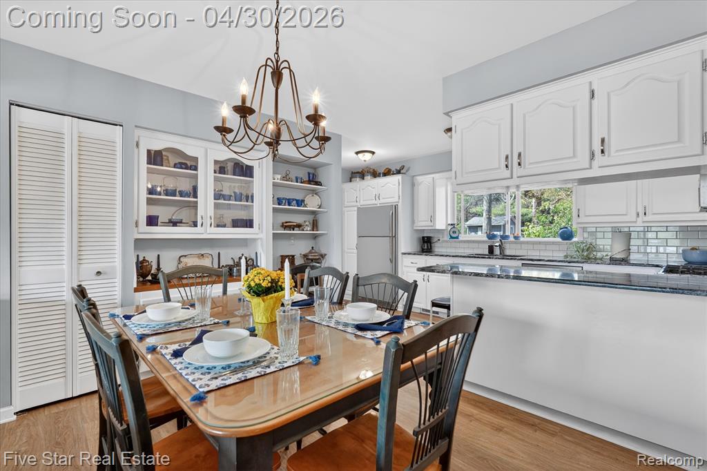 630 Sunset, White Lake, MI 48383 — Photo 13
