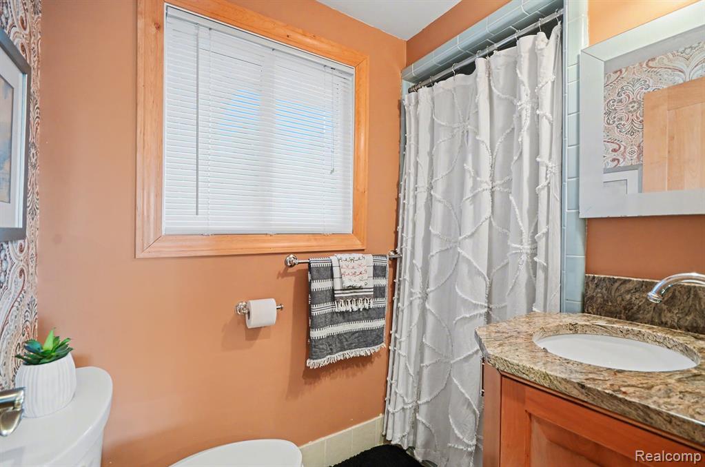 6622 Houghten Drive, Troy, MI 48098 — Photo 21