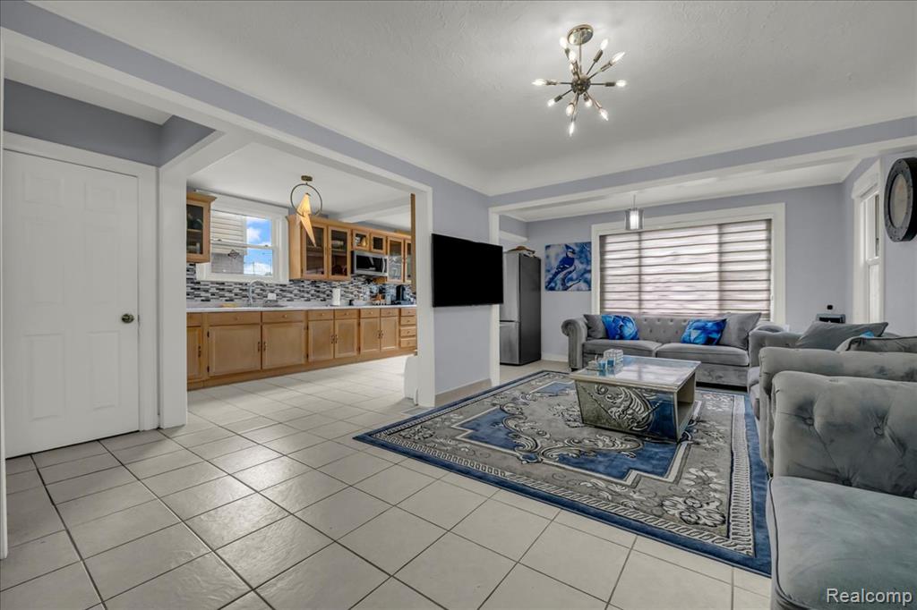 6101 Appoline Street, Dearborn, MI 48126 — Photo 8