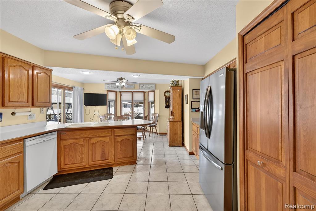 32874 Liparoto Drive, Rockwood, MI — Photo 9