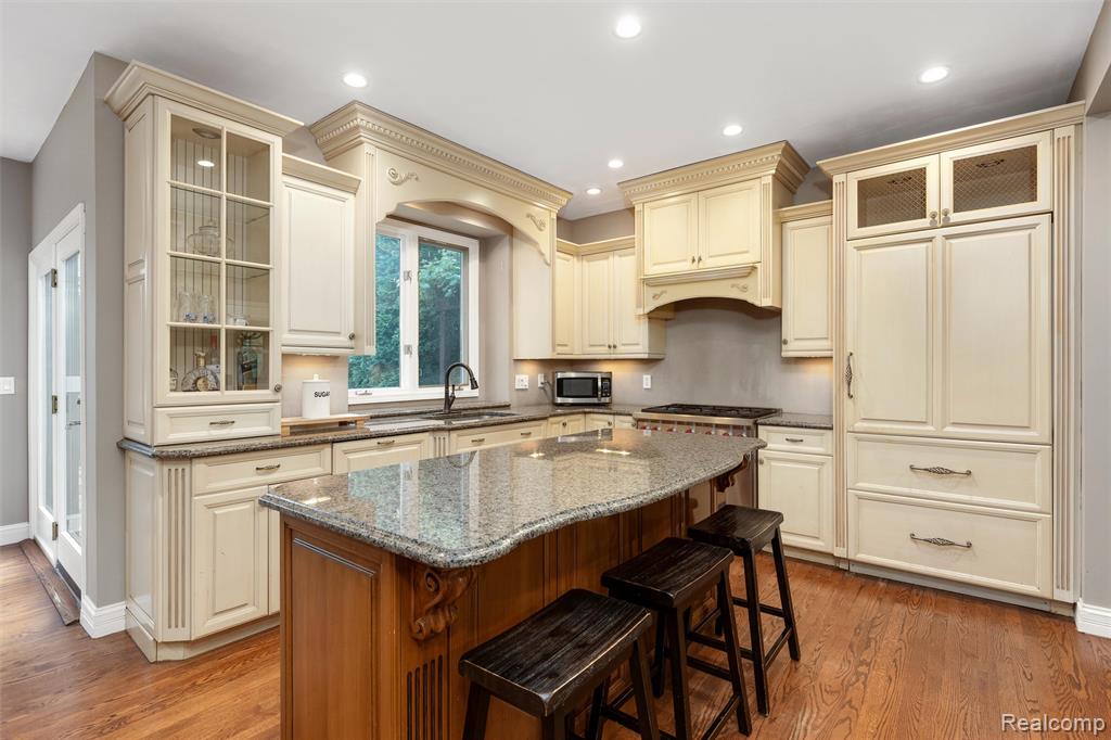 8035 High Point Trail, White Lake, MI — Photo 16