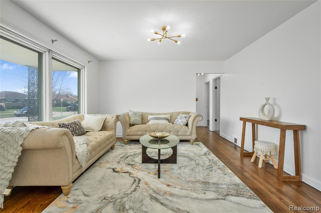 4971 Julius Boulevard, Westland, MI 48186 — Photo 9