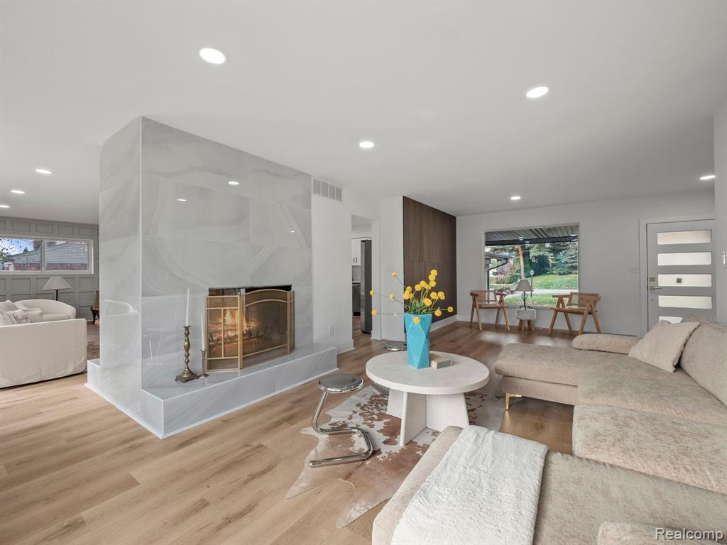 7011 WHITE PINE Drive, Bloomfield Hills, MI 48301 — Photo 8