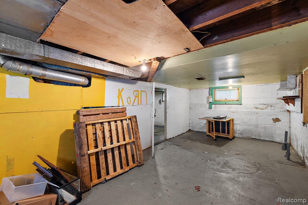 536 ATWATER Street, Lake Orion, MI 48362 — Photo 34