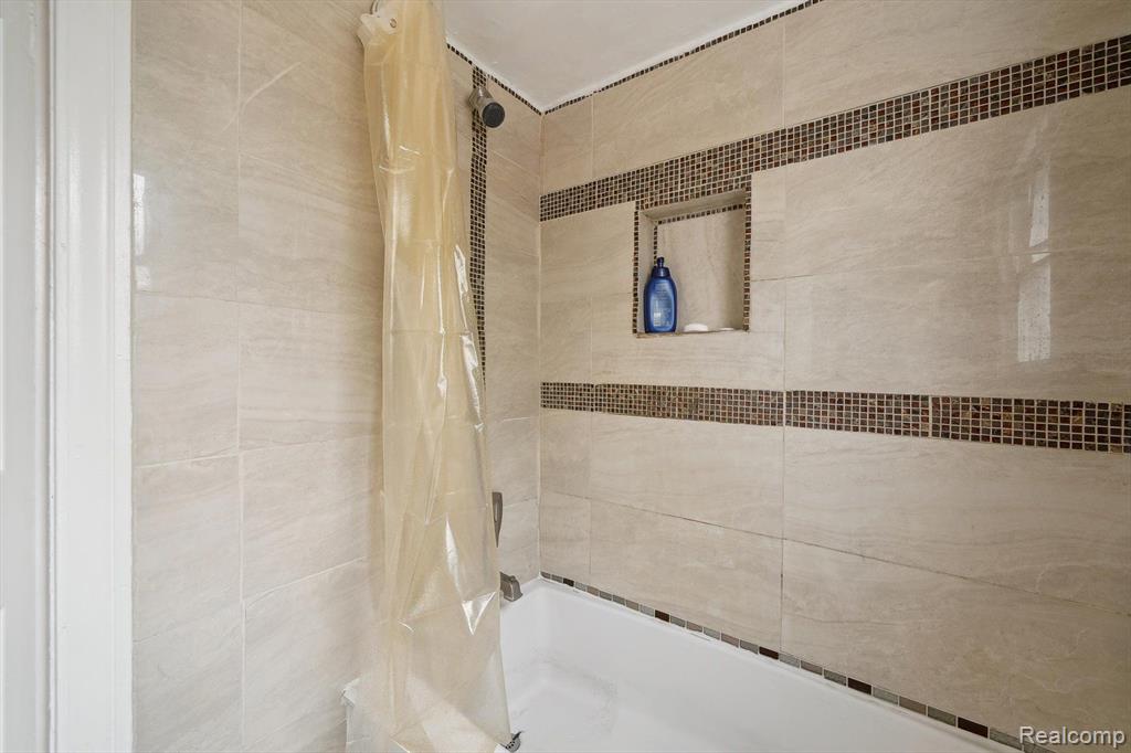 15032 SNOWDEN Street, Detroit, MI 48227 — Photo 18