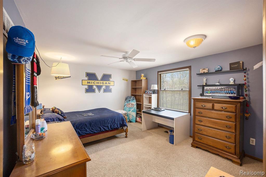 779 MEDINAH Drive, Rochester Hills, MI 48309 — Photo 34