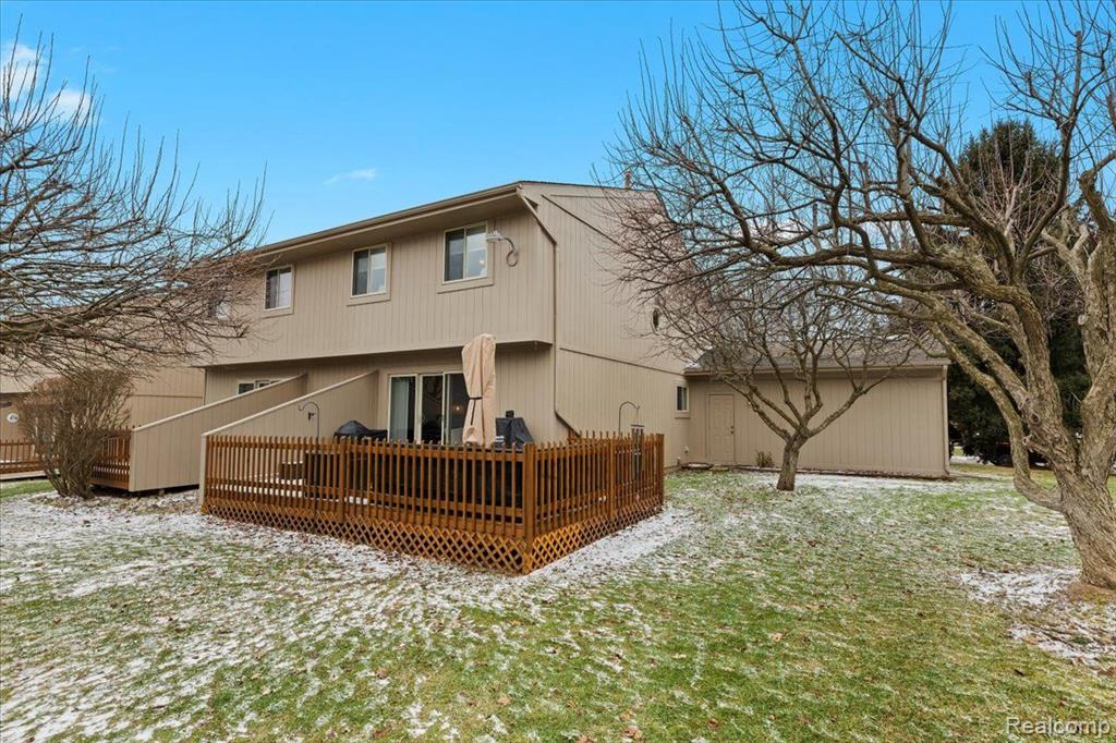 7928 MEADOW Drive, Waterford, MI 48329 — Photo 25