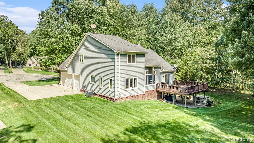 1799 Elkridge Circle, Highland, MI 48356 — Photo 33