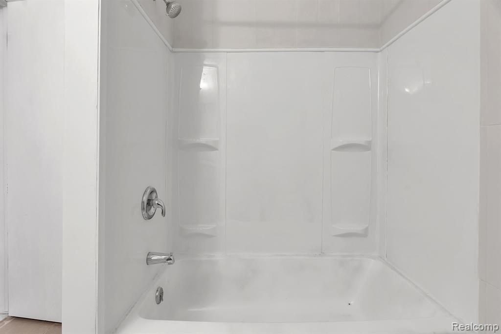 7769 Manor Circle, Westland, MI — Photo 15