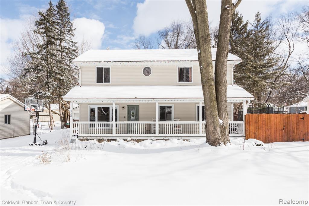 1420 Butler Boulevard, Howell, MI 48843 — Photo 2