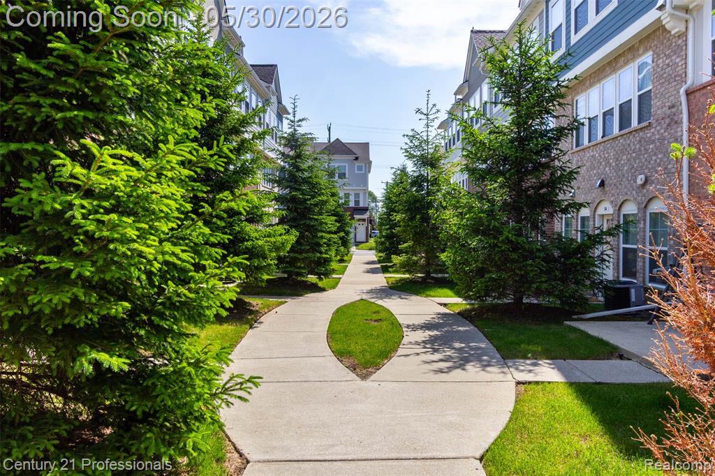 57 Kaprol Drive, Troy, MI 48098 — Photo 2