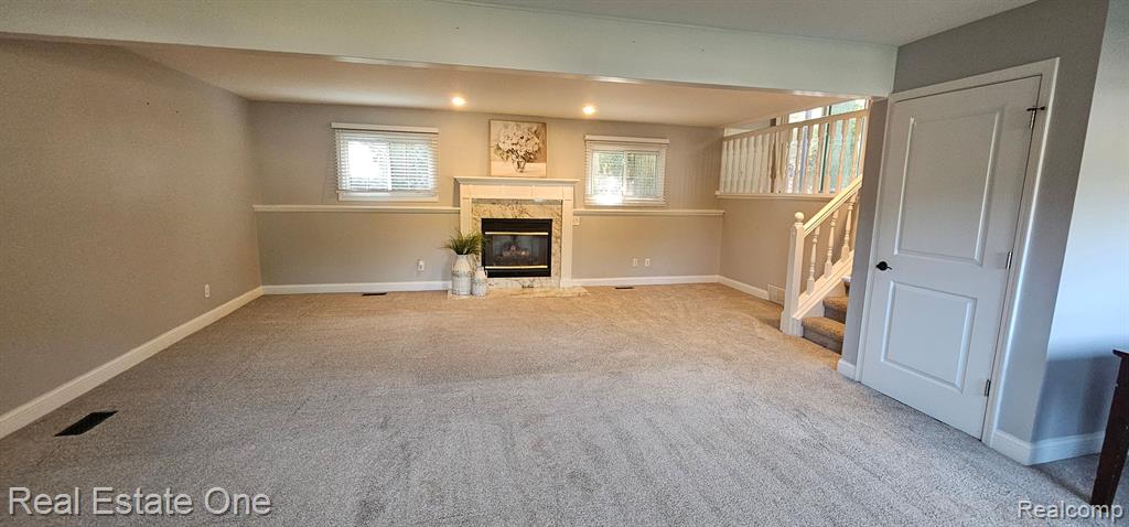 961 Abbey Lane, Milford, MI 48381 — Photo 22