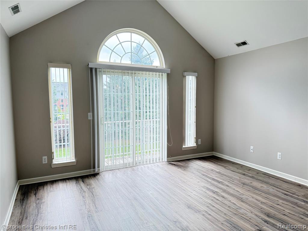 8413 Heywood Circle, Sterling Heights, MI 48312 — Photo 10