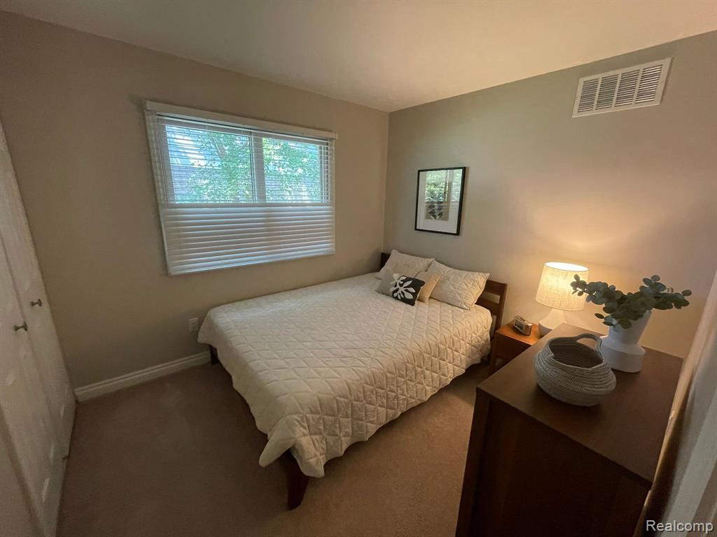 6832 MONTFORT Drive, Canton, MI 48187 — Photo 28