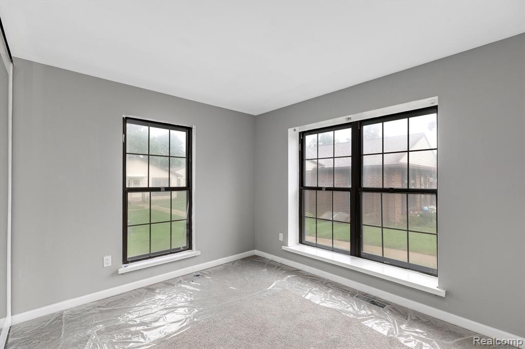 40160 NEWPORT Drive, Plymouth, MI 48170 — Photo 20