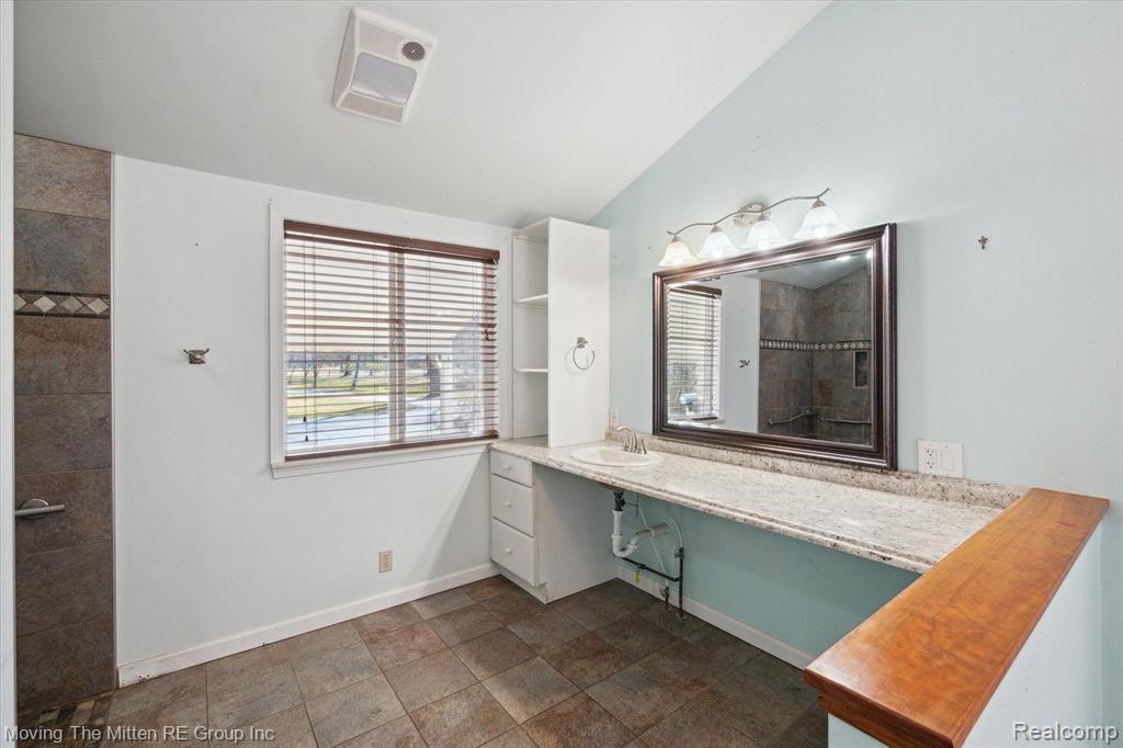 40320 ALDEN Road, Van Buren, MI 48111 — Photo 28