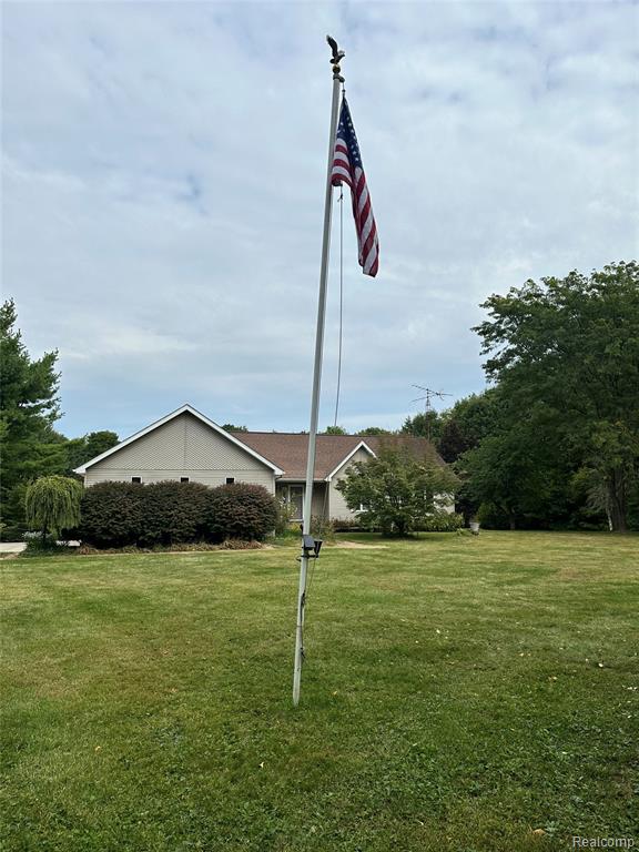 2843 North Branch Rd., North Branch, MI 48461 — Photo 3