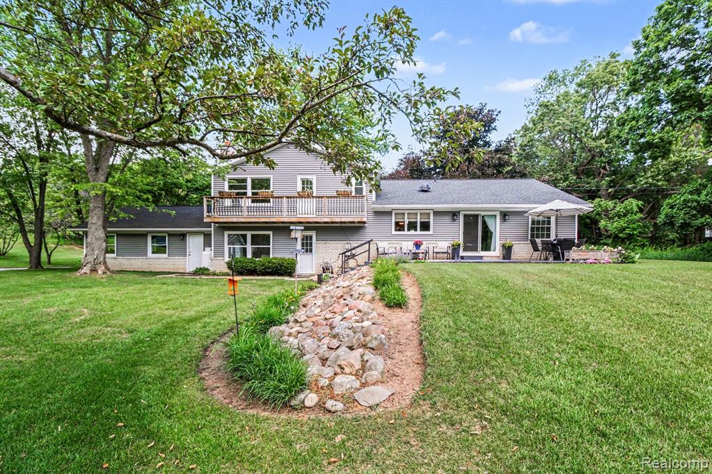 9100 Pine Knob Road, Clarkston, MI 48348 — Photo 39