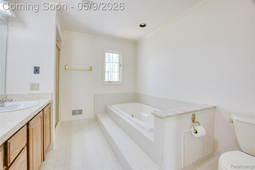 27966 Trailwood Court, Farmington, MI 48331 — Photo 35