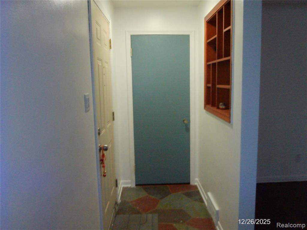 4656 Toepfer Road, Warren, MI 48091 — Photo 4
