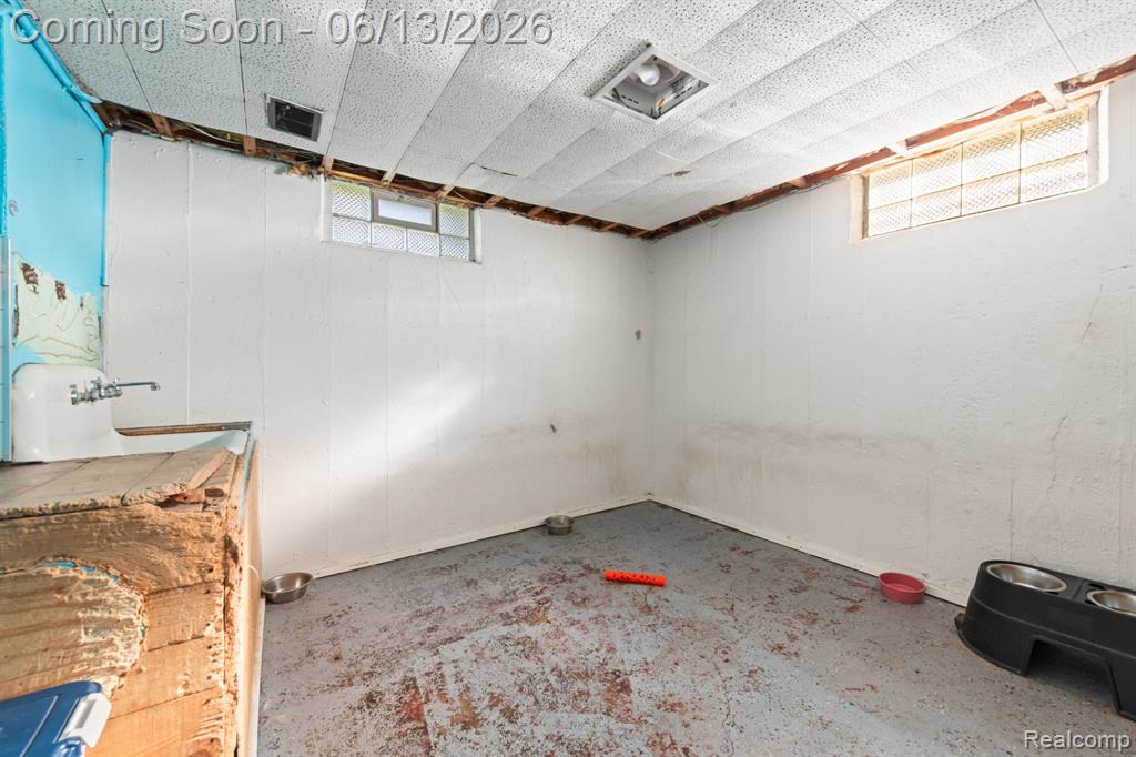 893 Ford Boulevard, Lincoln Park, MI 48146 — Photo 20