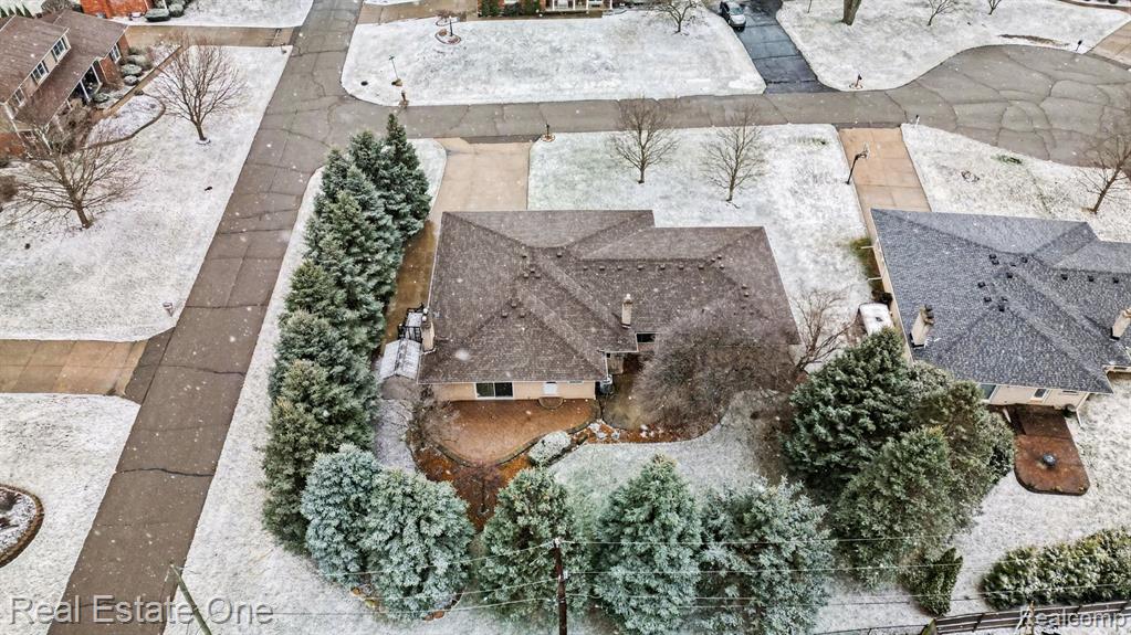55689 Nocturne Court, Shelby Twp, MI 48316 — Photo 38