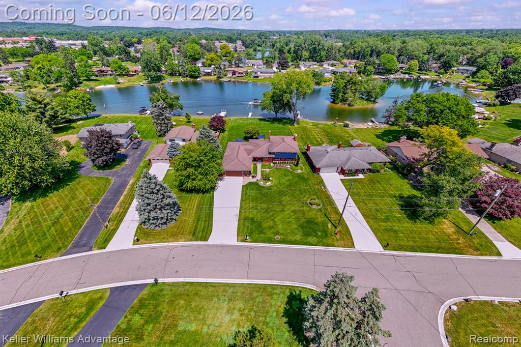 9110 Sandy Ridge Drive, White Lake, MI — Photo 4