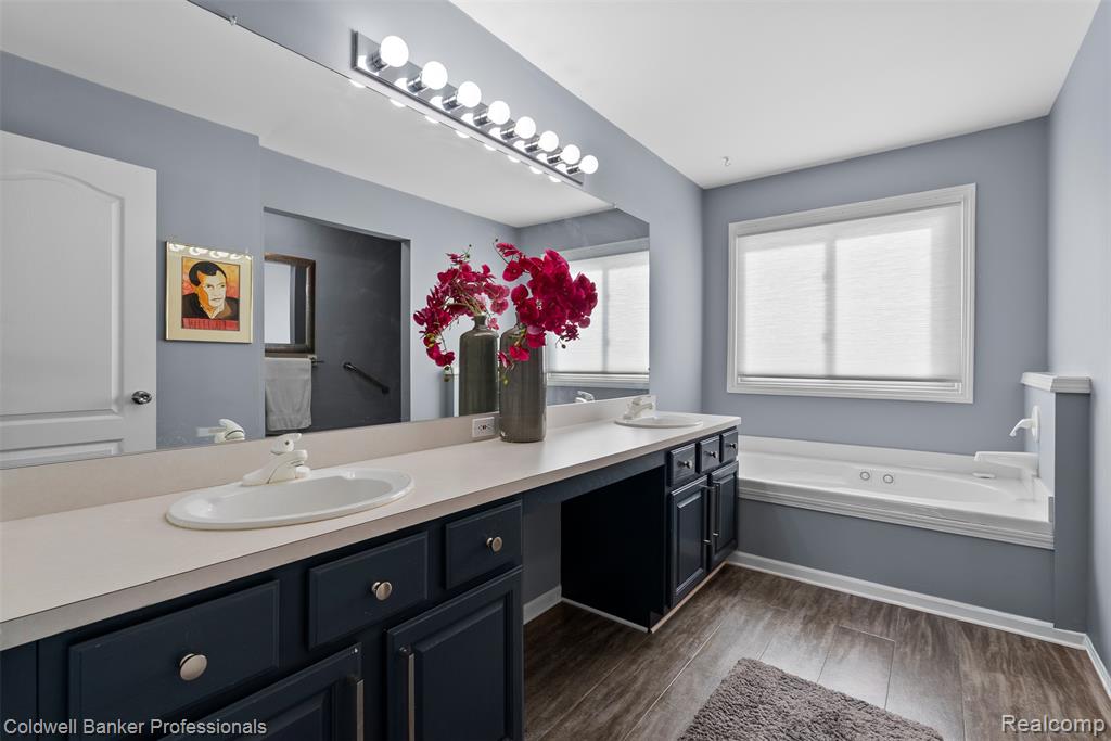 46985 Glastonbury Drive, Canton, MI 48188 — Photo 30