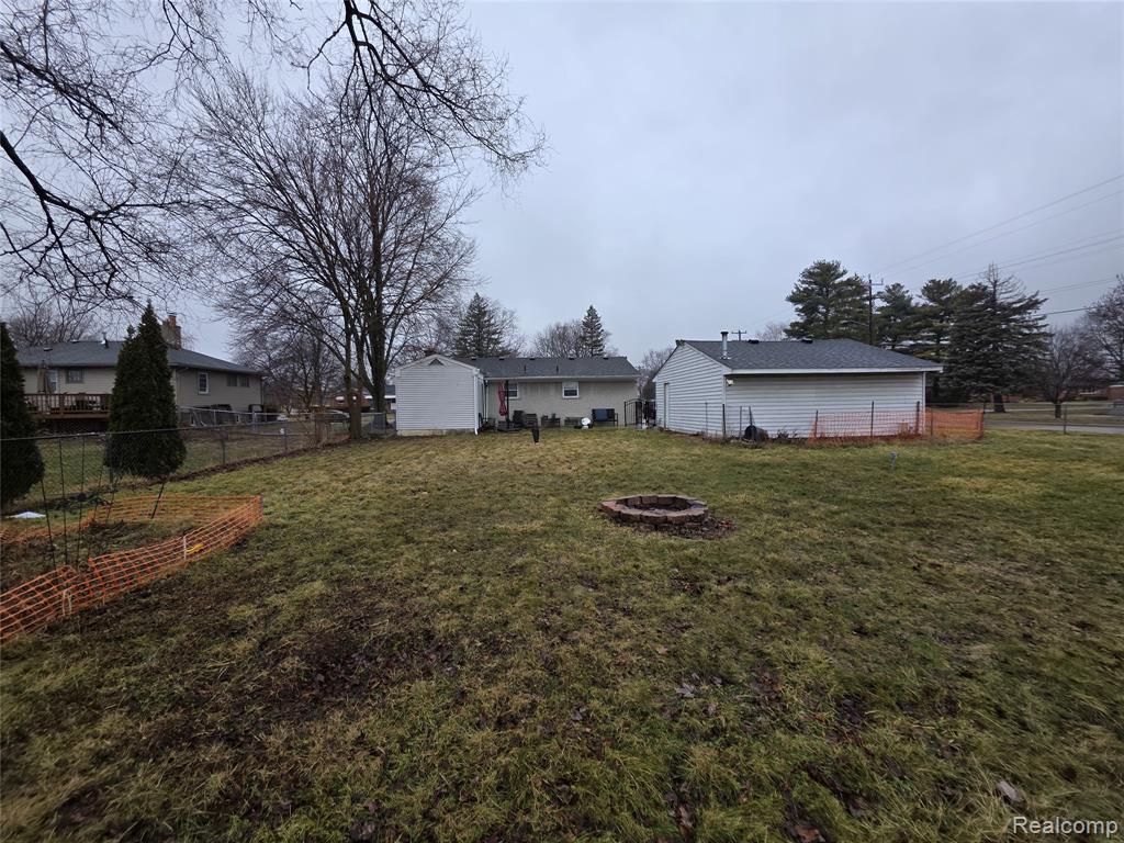1842 Lathers Street, Garden City, MI — Photo 19