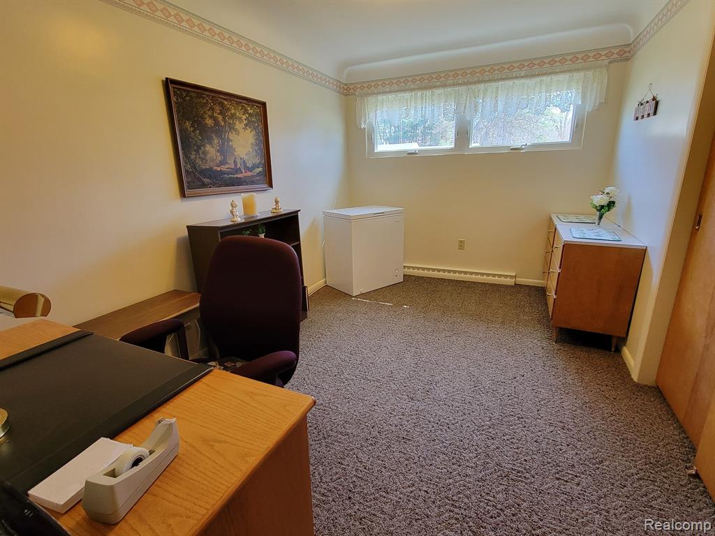 42 S FLOWER Street, Croswell, MI 48422 — Photo 15
