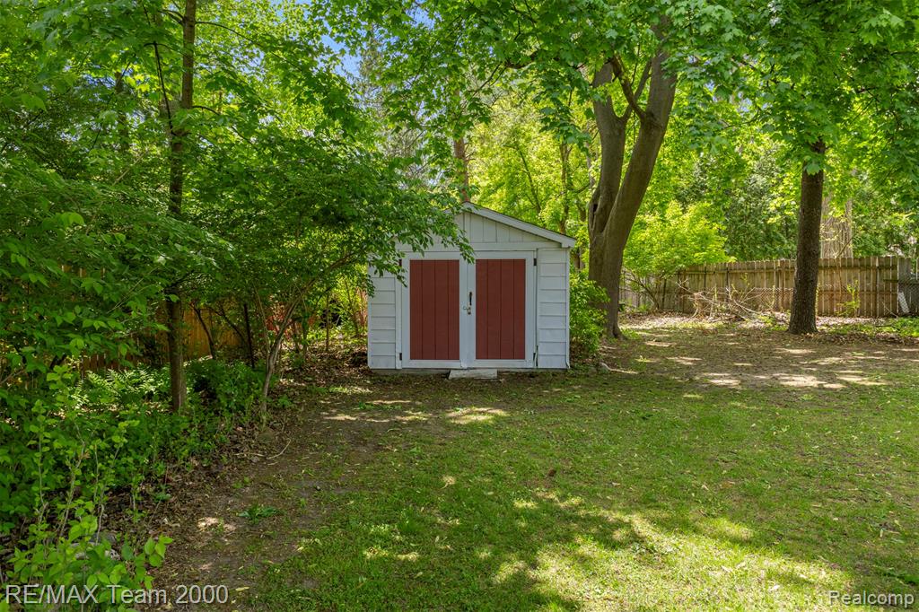 27143 Westland Road, Redford, MI 48240 — Photo 34