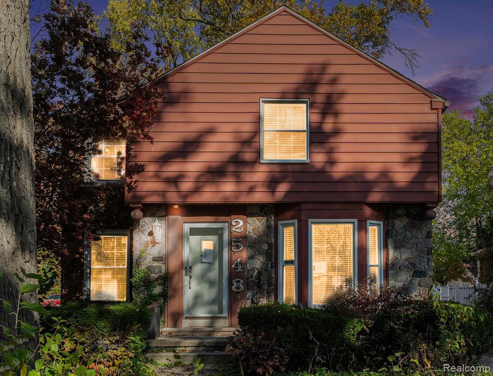 2548 Woodstock Drive, Detroit, MI 48203 — Photo 2