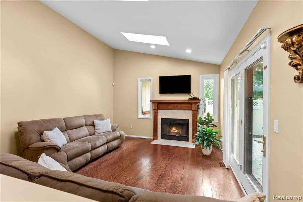 4280 ELIZABETH Lane, Walled Lake, MI 48390 — Photo 15