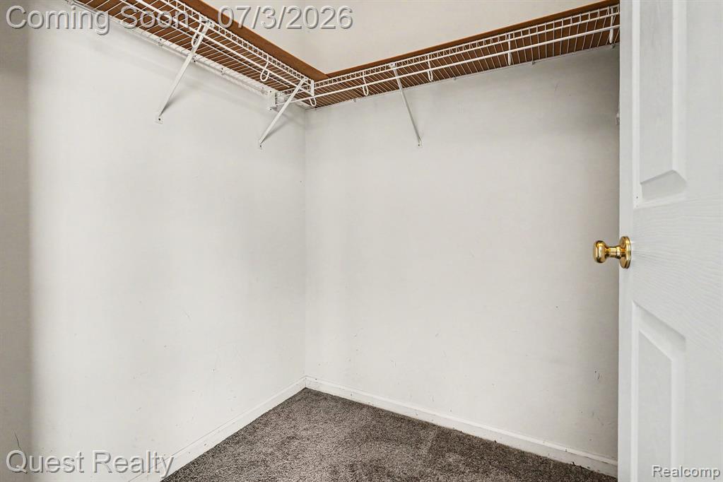 168 Amys Walk Walk, Auburn Hills, MI 48326 — Photo 15