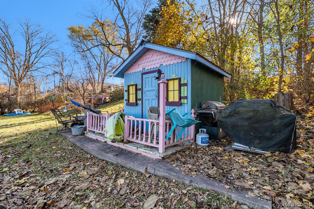 66 E Shore Drive, Whitmore Lake, MI 48189 — Photo 39