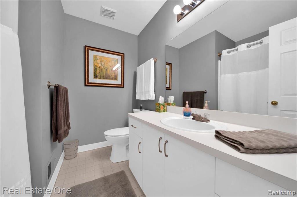 295 WINDING Brook, Commerce Twp, MI 48390 — Photo 23