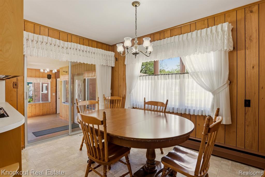 275 S Airport Road, Saginaw, MI 48601 — Photo 16