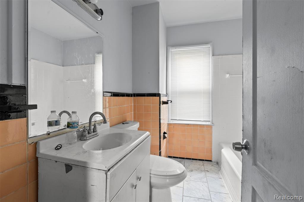 9660 Winthrop Street, Detroit, MI 48227 — Photo 6