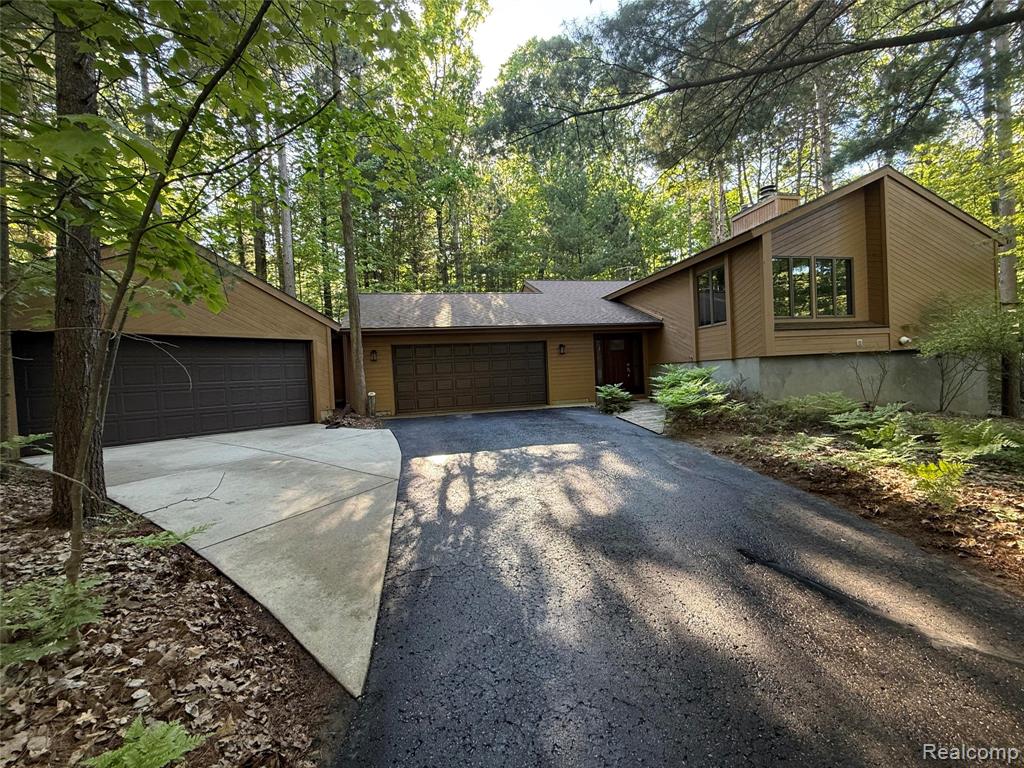 4341 Maplewood Lane, Traverse City, MI 49686 — Photo 2