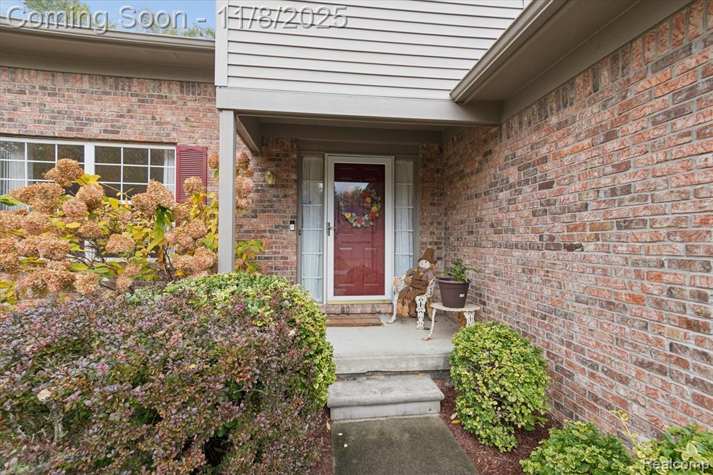 41130 Greystone Boulevard, Plymouth, MI 48170 — Photo 5