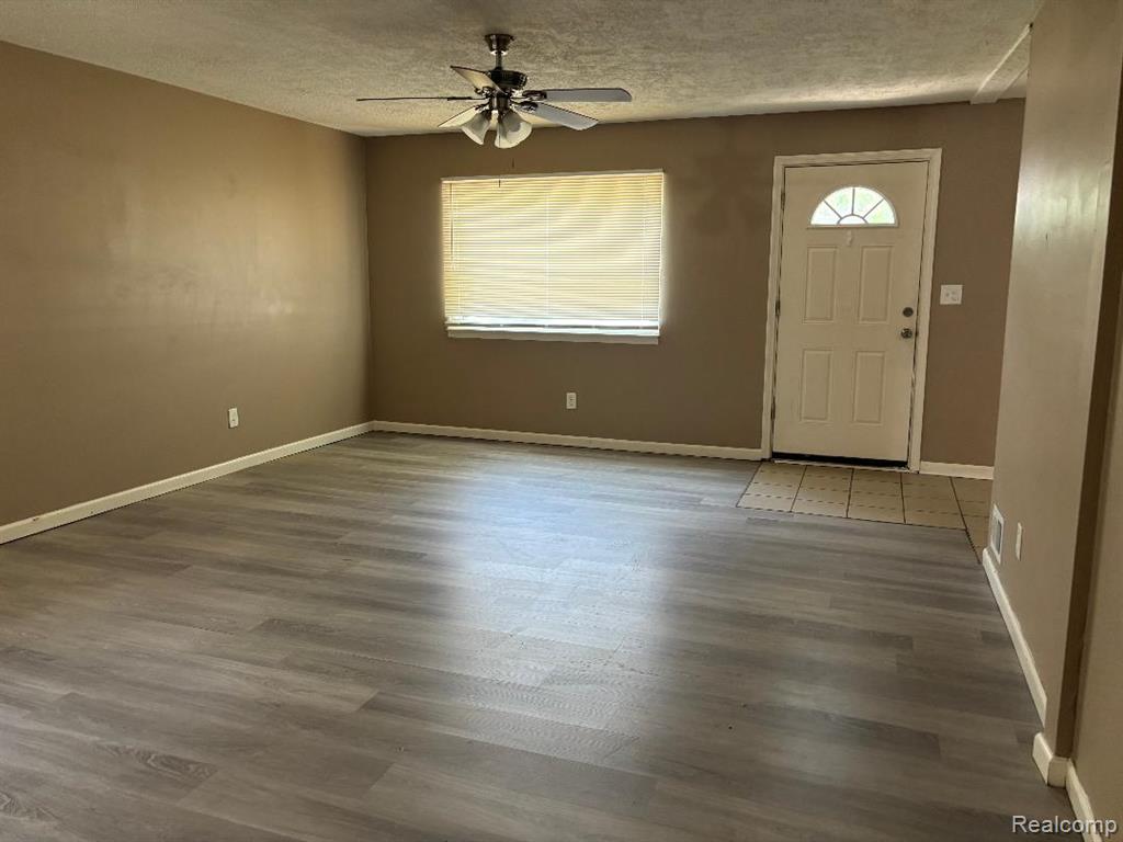 6303 Duncan Street, Taylor, MI 48180 — Photo 8