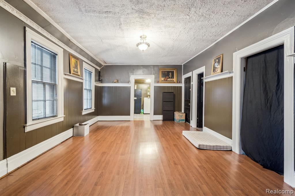 2619 WABASH Street, Detroit, MI 48216 — Photo 11