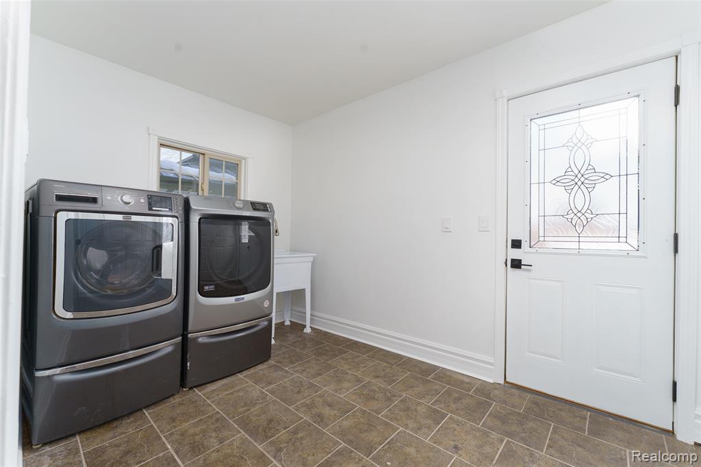 3342 Oak Grove Road, Howell, MI 48855 — Photo 12